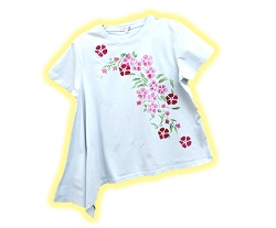 手持ちの服がステンシルで大変身「春の花を描こう」